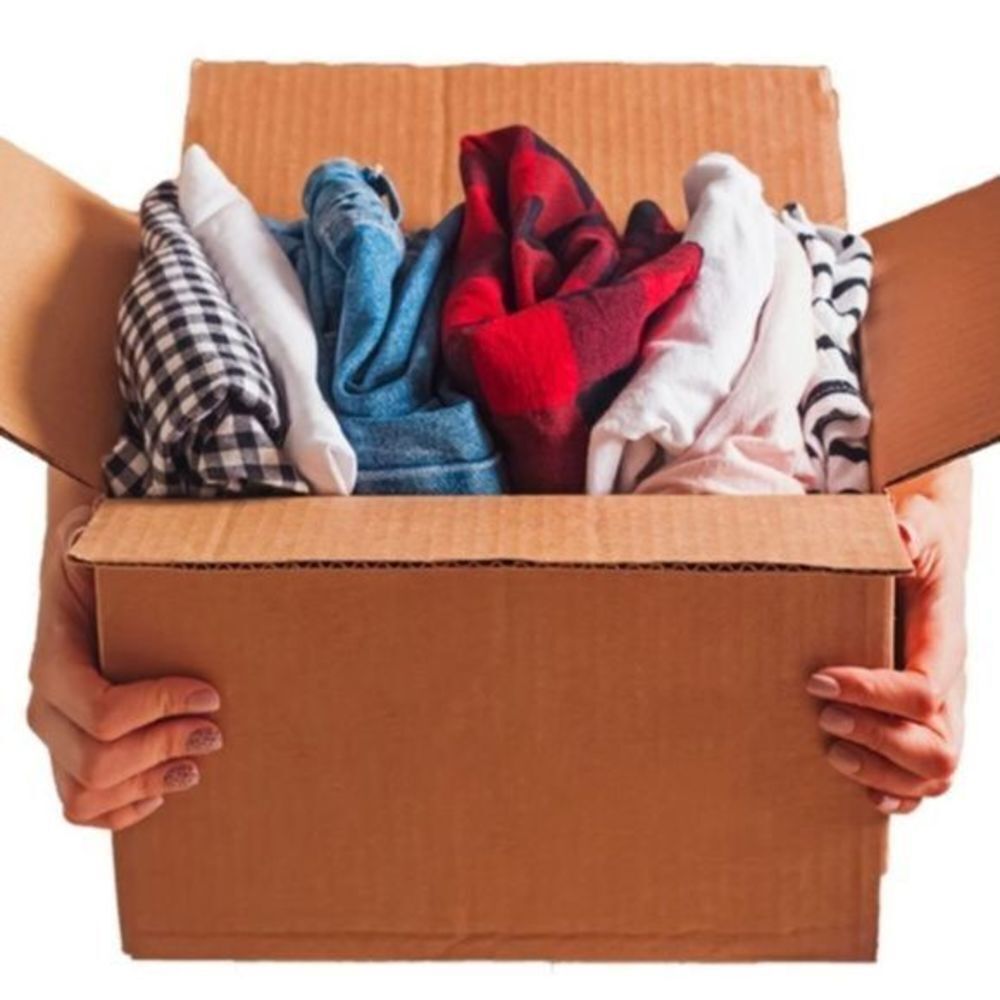10 Piece MYSTERY WOMENS CLOTHES NEW WITH OR WITHOUT TAGS.  GREAT SELLING ITEMS !